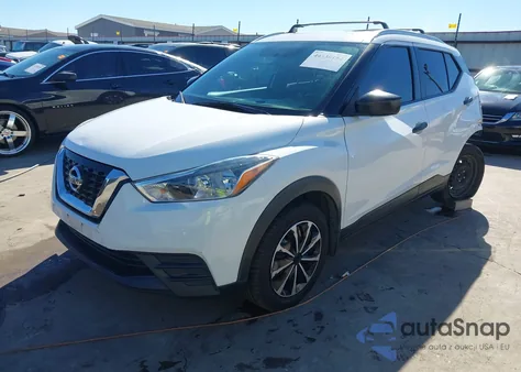 2019 Nissan Kicks S из США, поврежденный, VIN 3N1CP5CU5KL501866